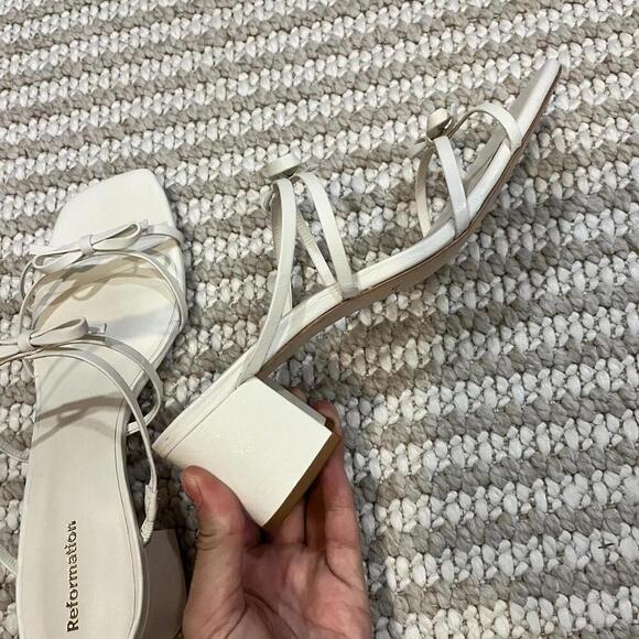 Reformation Elodie Bow Block Heel Sandals - Picture 4 of 7